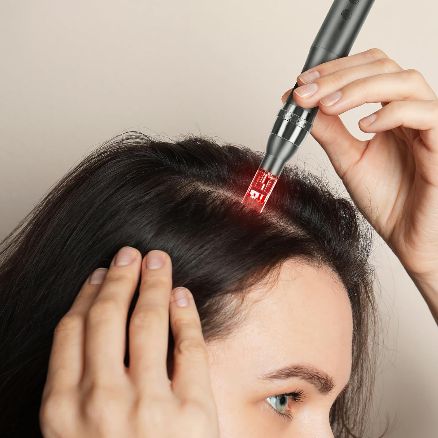 Axiva Microneedle Roller 0.25 mm in use on scalp to stimulate natural skin renewal and enhance product absorption.
